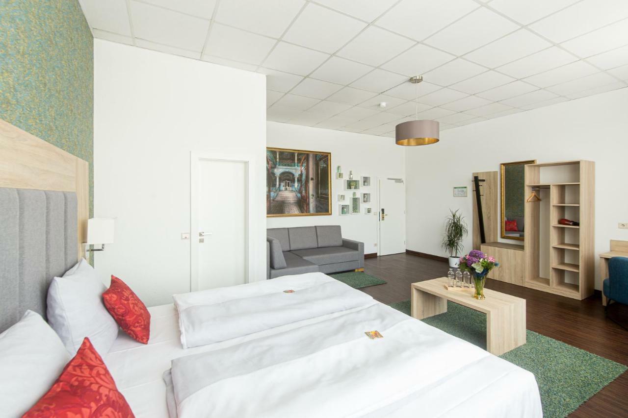 Pallas Hotel